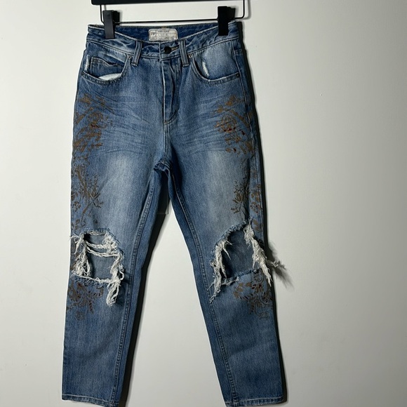 Free People Stencil and Destroyed Slim Leg High Rise Jeans Paint - Picture 3 of 7